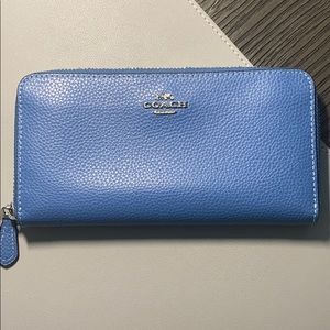 Coach pebbled leather accordion wallet